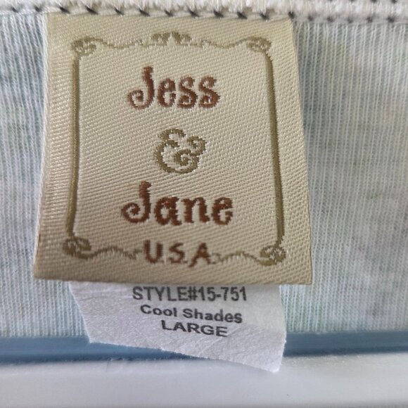 Large 3/4 sleeve Jess & Jane top - Picture 3 of 8